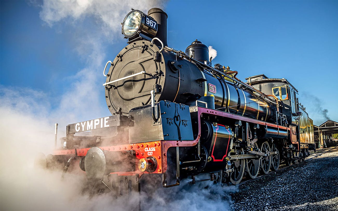 Mary Valley Rattler steam train departing Gympie station.