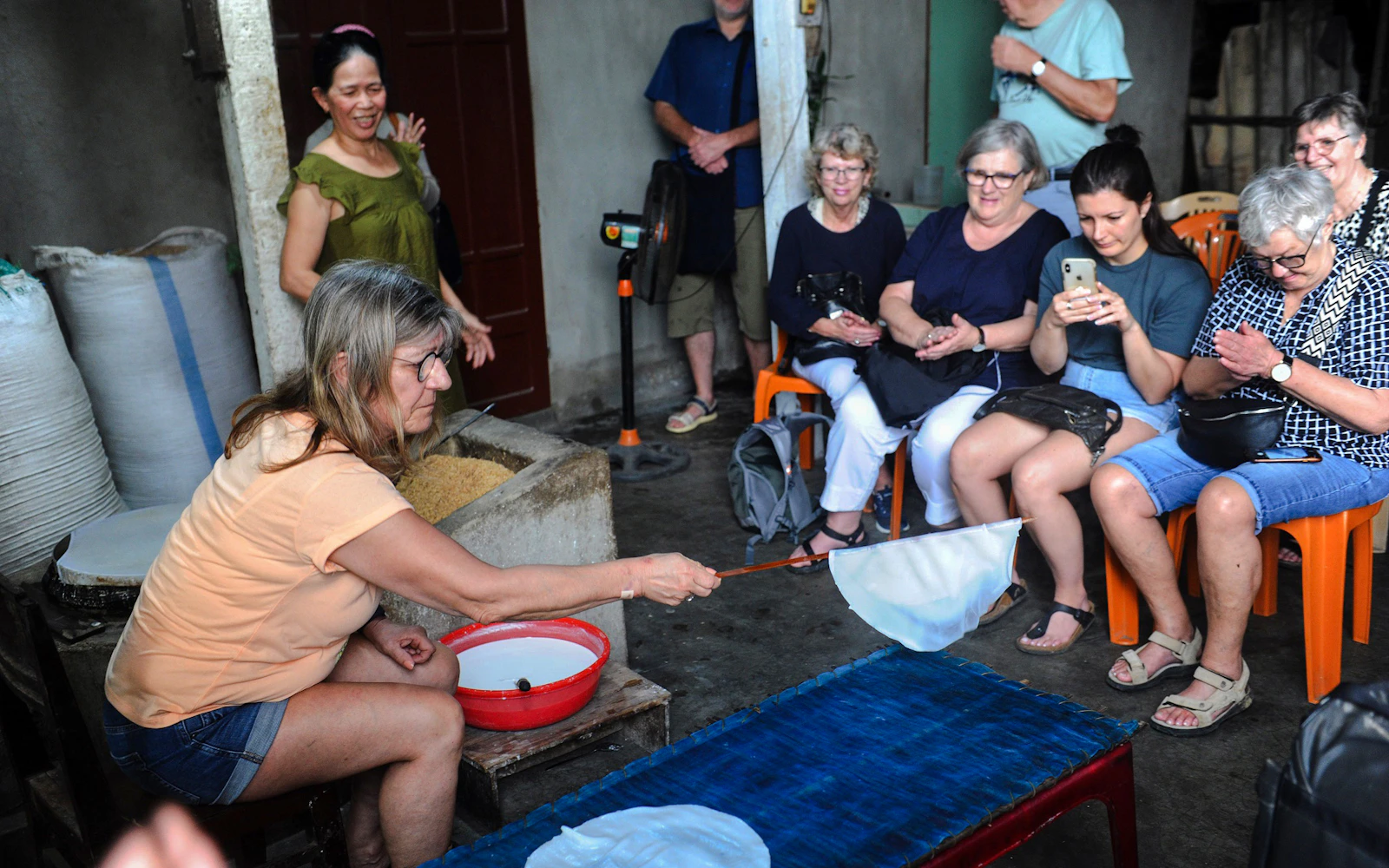Hoi An Private Tra Nhieu Village Cycling Tour with Basket Boat Ride, Noodle-Making and Lunch Image 11