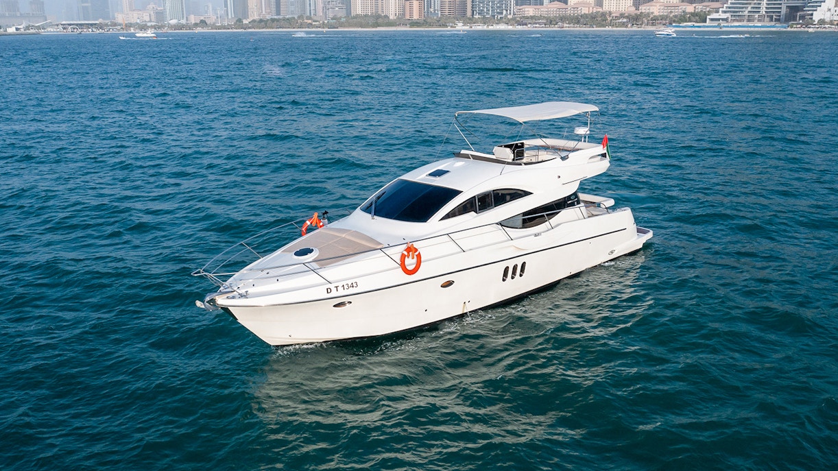 dubai yacht tours