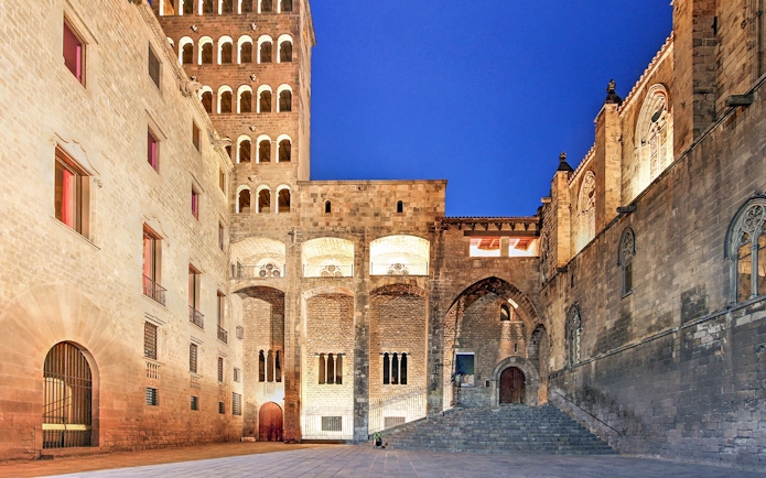 Plaça del Rei in Barcelona during a walking tour.