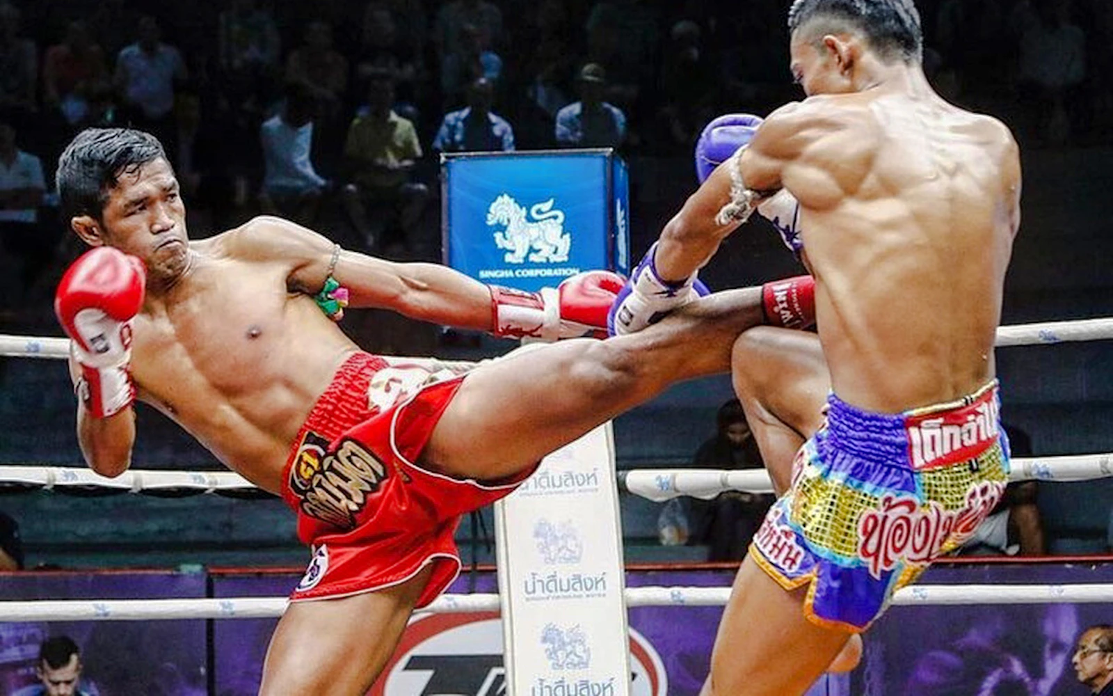 Muay Thai Boxing at Patong Stadium with Hotel Transfer