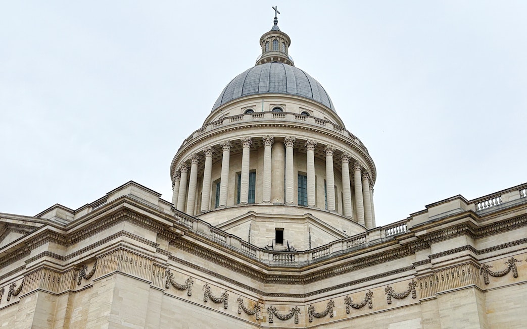 Pantheon dome in Paris during Treasure Hunt tour from Panthéon to Louvre.