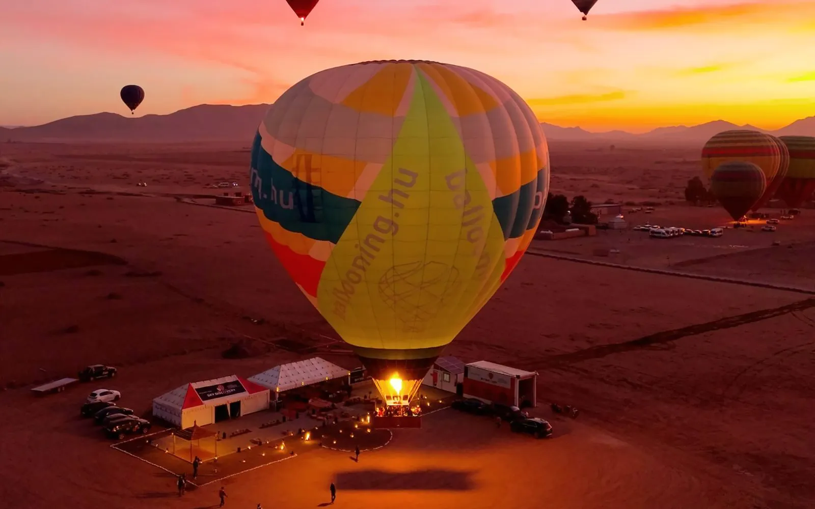 Marrakech Sunrise Hot Air Balloon Flight with Luxury Rooftop Breakfast