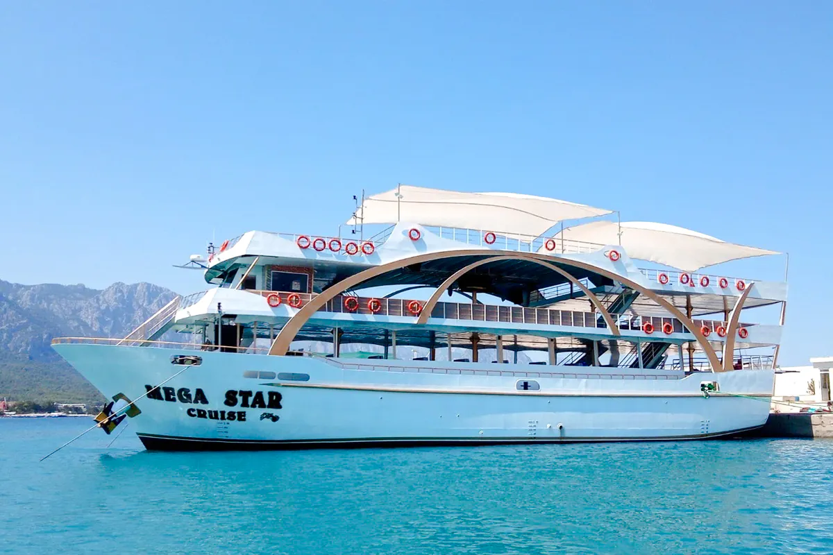 cruzeiro de barco mega star em antalya-kemer com almoço e dj-1