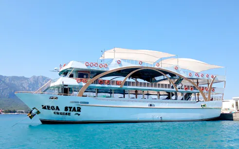 cruzeiro de barco mega star em antalya-kemer com almoço e dj-1