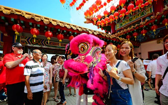 batu caves & kuala lumpur private city tour by car with hotel transfers-16