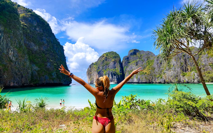 From Koh Lanta: Phi Phi Islands Day Trip with Private Longtail Boat Tour