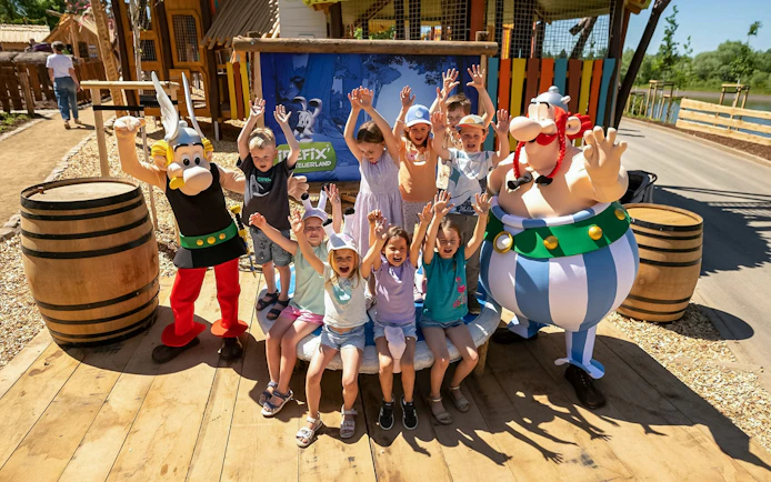 Children meet characters at BELANTIS Adventure Park.
