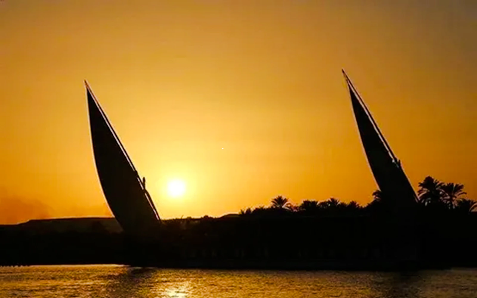 Luxor Sunset Felucca Ride on the Nile with Private Hotel Transfers Image 2