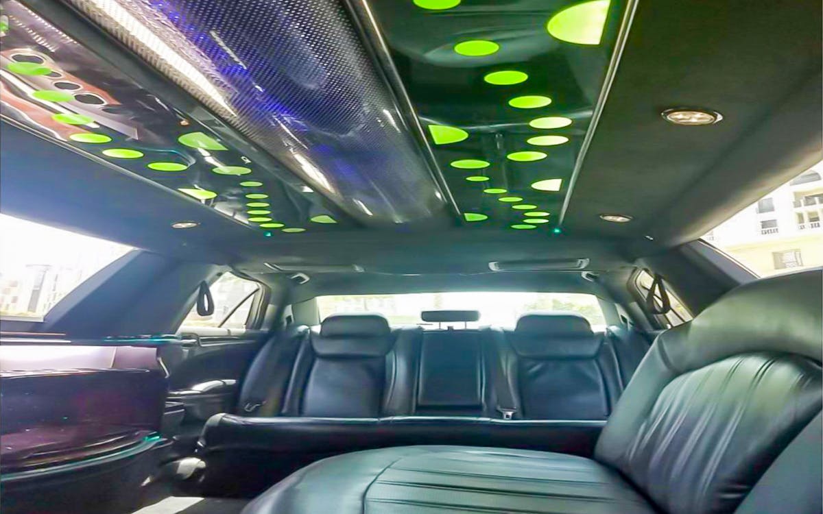 private hourly limousine rental in dubai with transfers-14 private hourly limousine rental in dubai with transfers-14