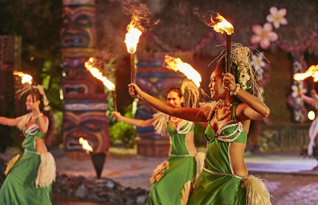 Polynesian dancers performing at PortAventura's Noches de Fuego en Tahití show.