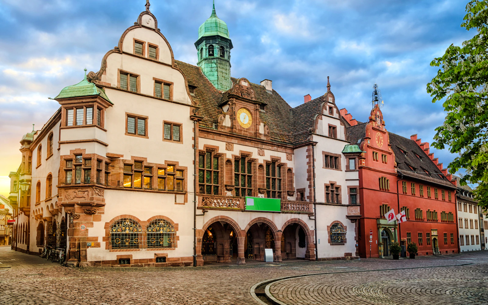Strasbourg App-Based Self-Guided Scavenger Hunt and City Highlights Tour
