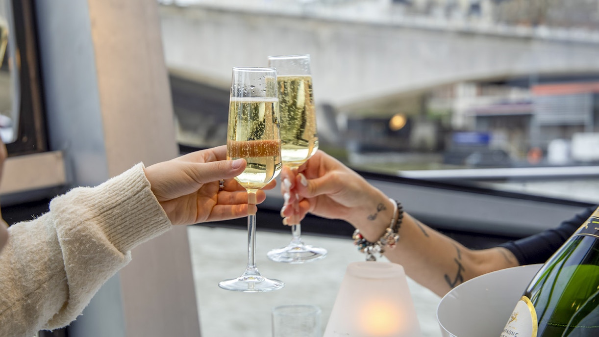 Diner croisiere Tamise Londres