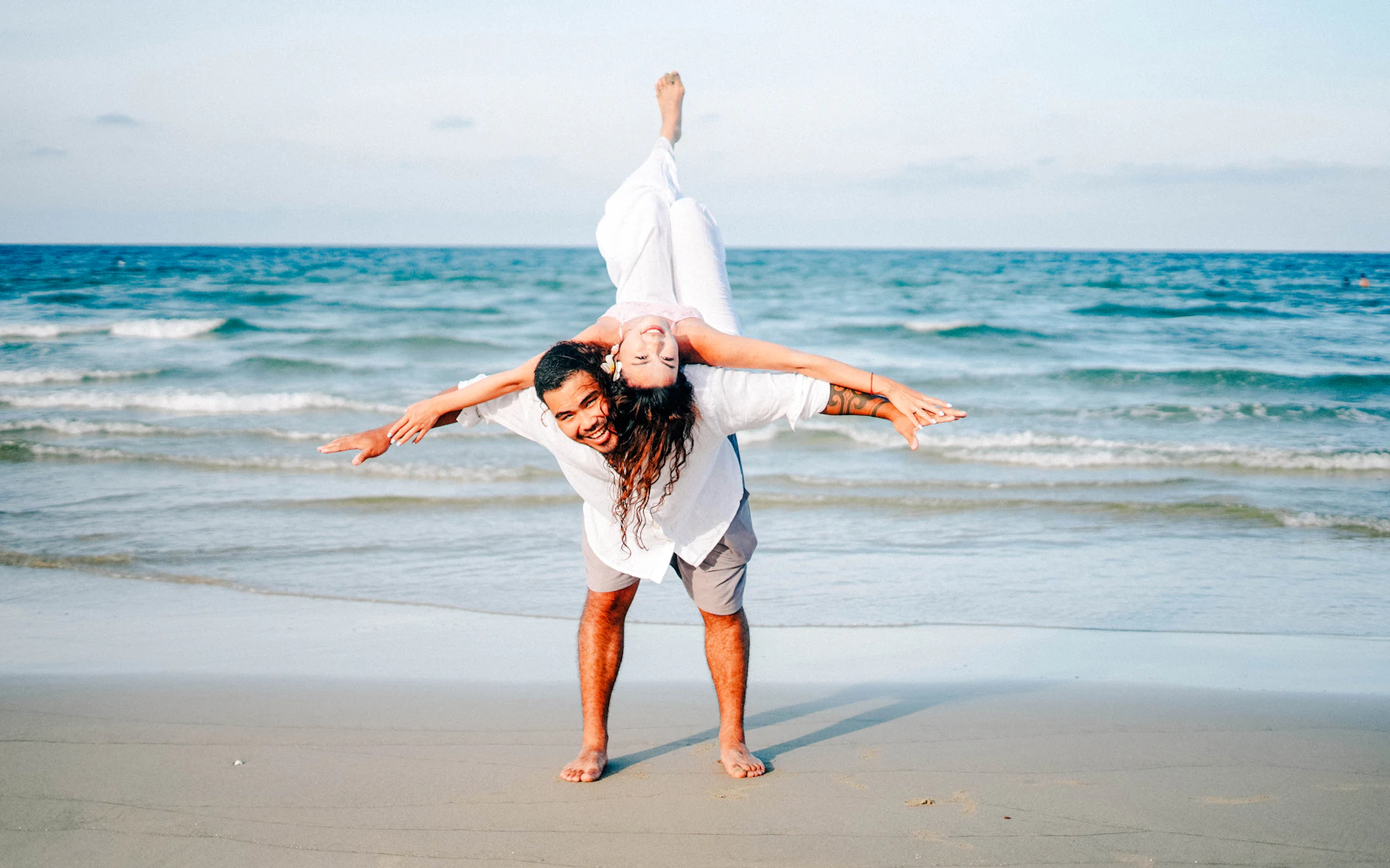 Da Nang: Beach Photoshoot with Professional Photographer