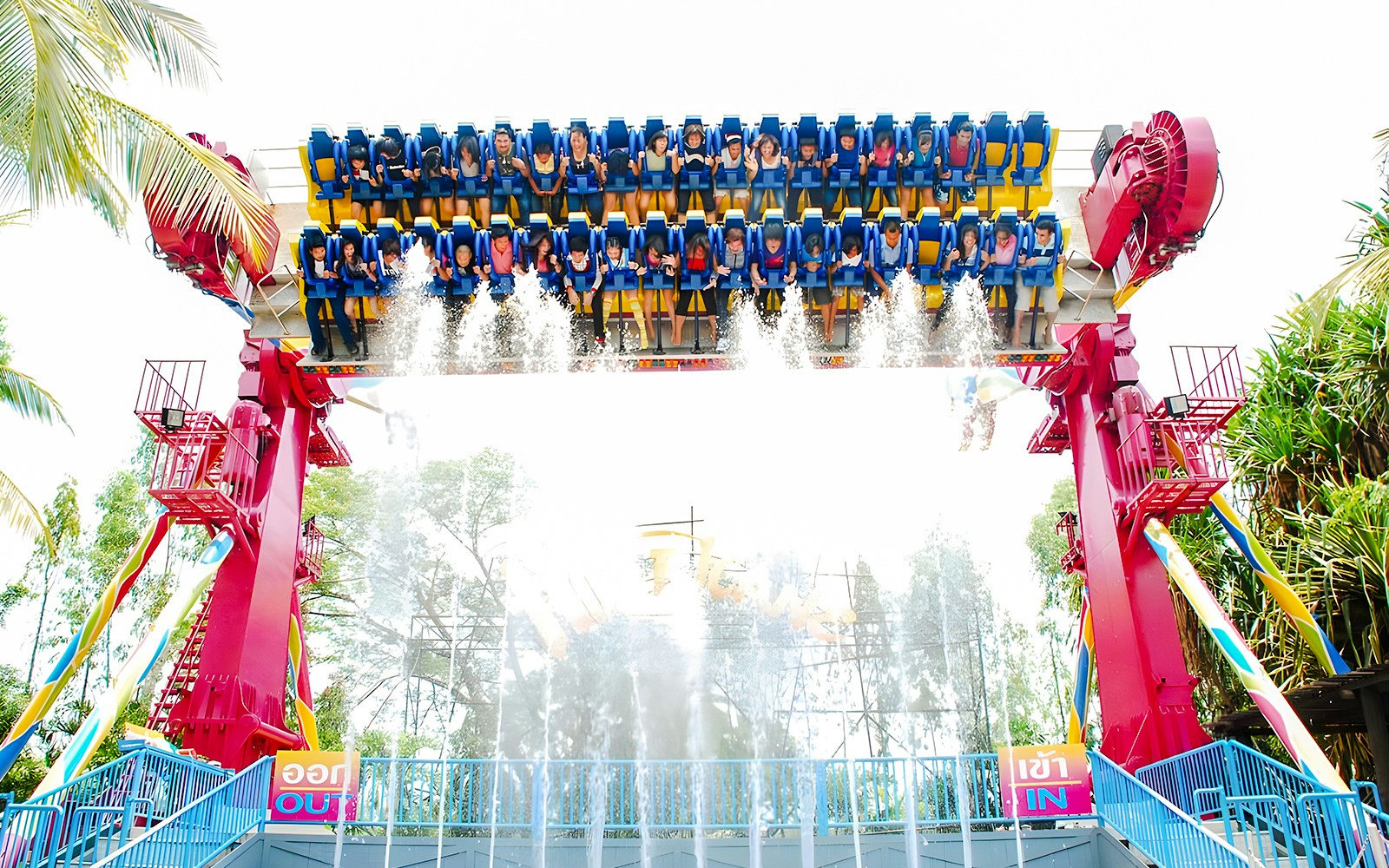 Visitors on the Hurricane ride at Dreamworld Bangkok, experiencing an upside-down thrill.