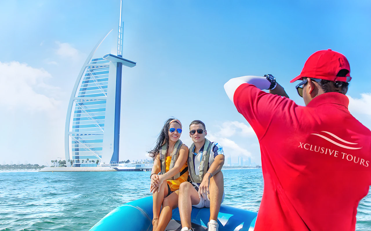 Combo : Visite en hors-bord de la marina, de l'Atlantis, du Pam et du Burj Al Arab + Billets pour l'aquarium The Lost Chambers — 2