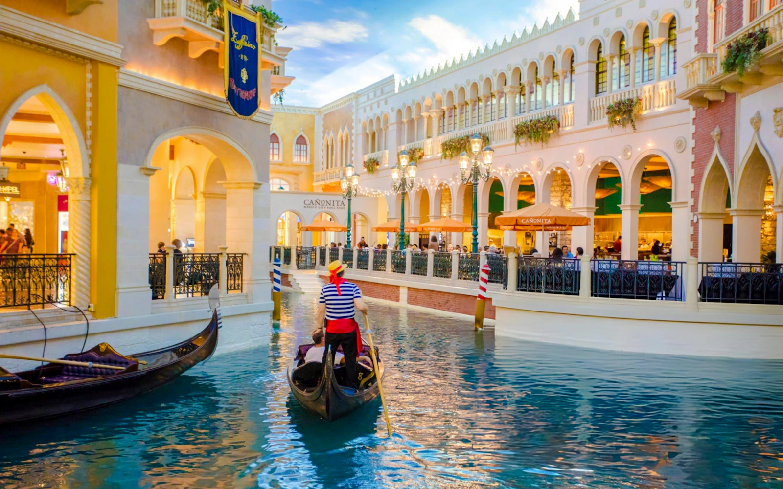 Doha Private City Tour with Hotel Pickup and Drop-off Image 2