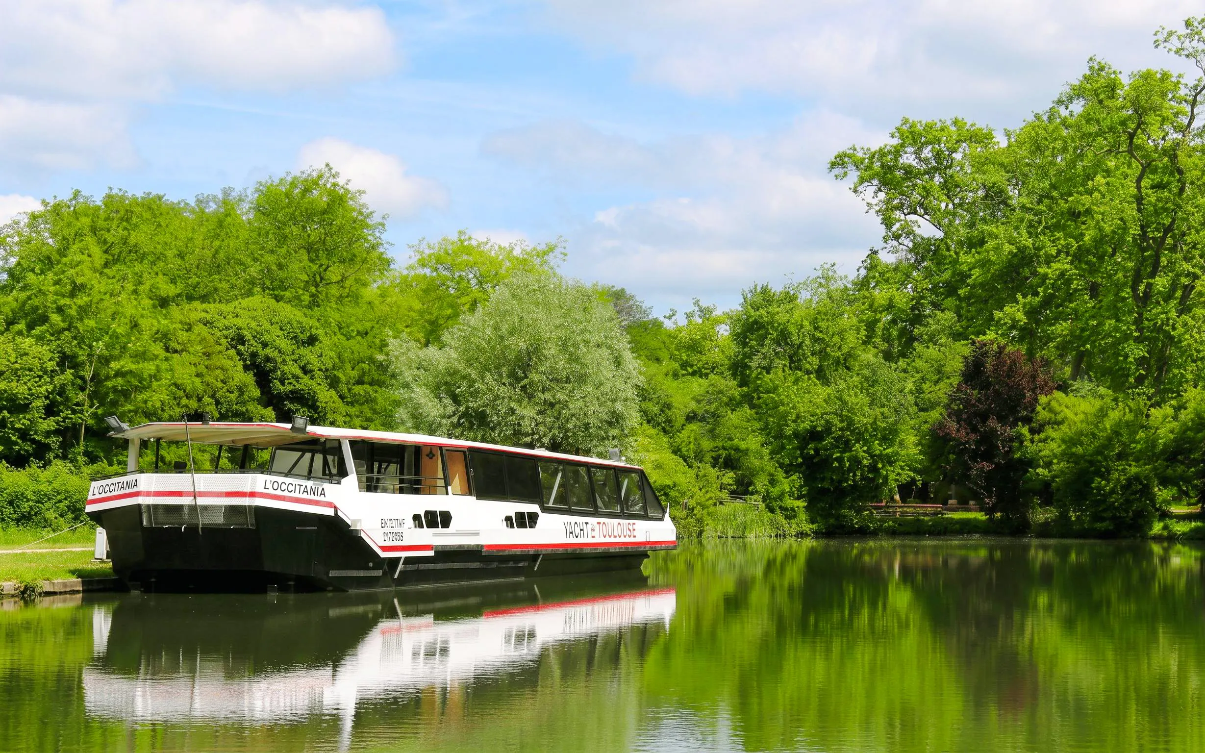 Toulouse Canal du Midi UNESCO Cruise with Guide Commentary