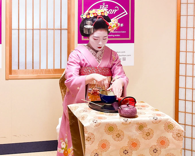 Kyoto: Dine with a Maiko – Kaiseki Meal, Live Dance, Tea Ceremony & Q&A