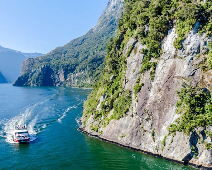 Milford Sound Nature Cruise with the Captain's VIP Lounge