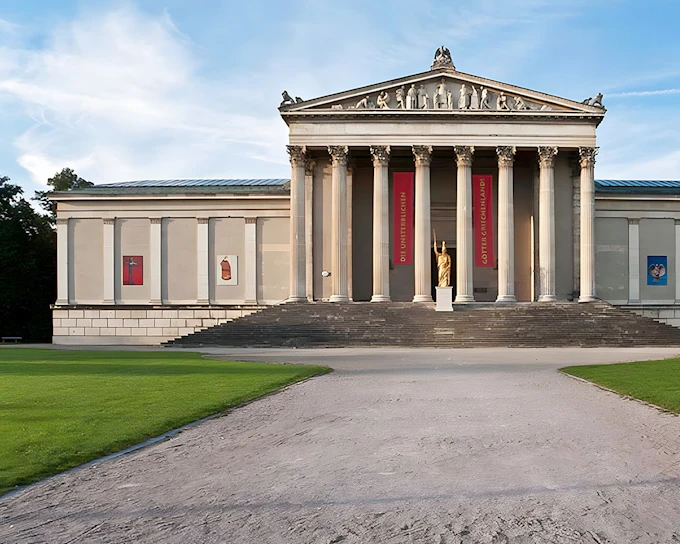 Munich City Pass by Turbopass: 45+ Attractions & Public Transport (Inner Area)