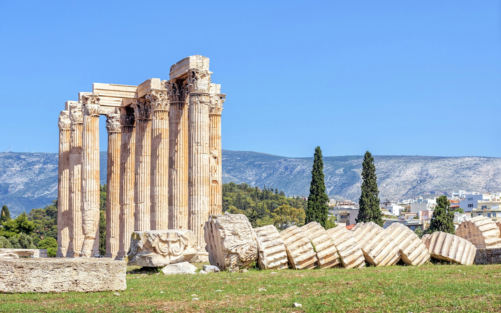 Temple of Olympian Zeus ruins with columns in Athens, Greece.