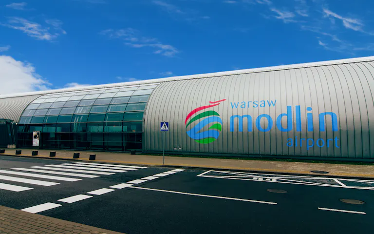 Modlin Airport Transfer to Warsaw