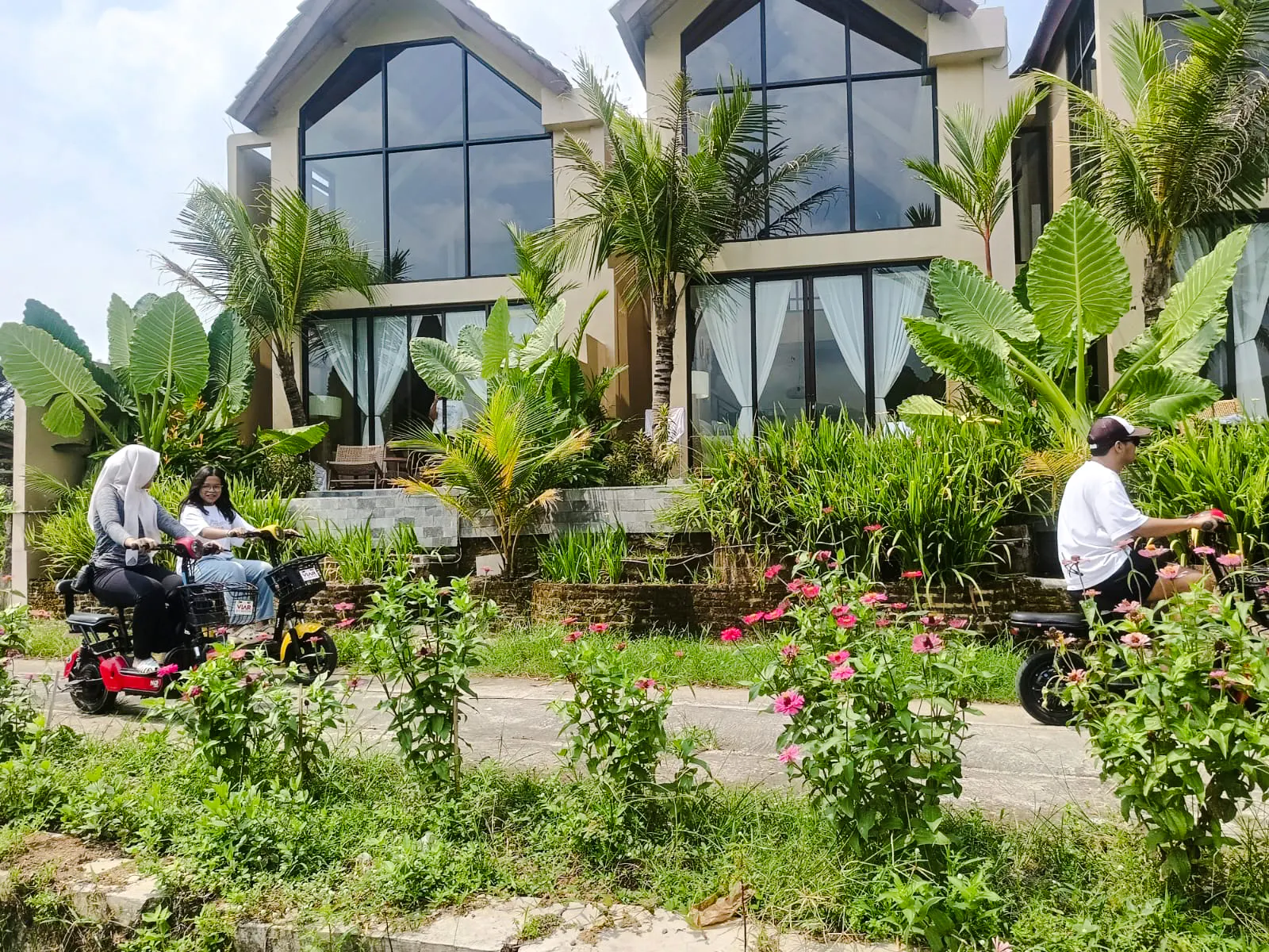 tour privado por java e bali com hospedagem e guia que fala inglês-1