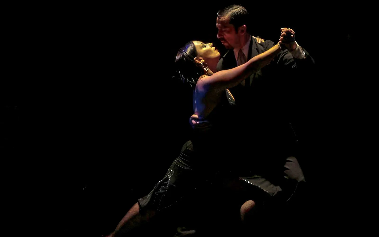 Dancers performing at Homero Manzi Tango Show in Buenos Aires.