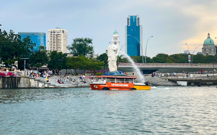 Captain Explorer DUKW boat near Merlion Park, Singapore.