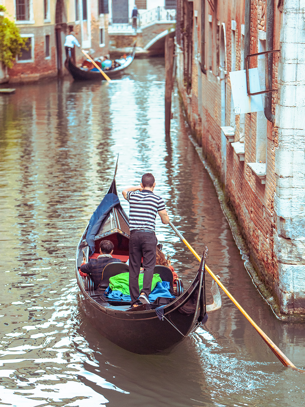 Easter Holiday Destinations - Gandola Rides