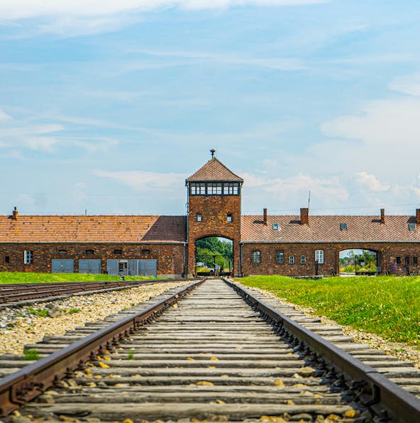 What to expect inside the Auschwitz Birkenau camp?