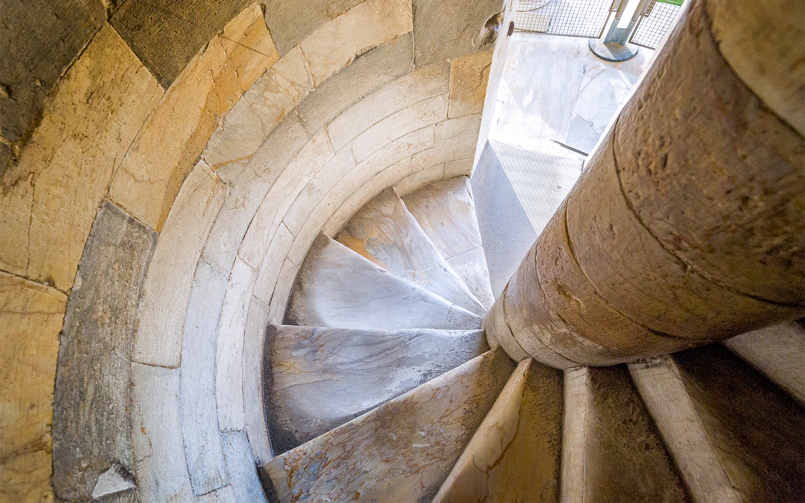 Spiral staircase