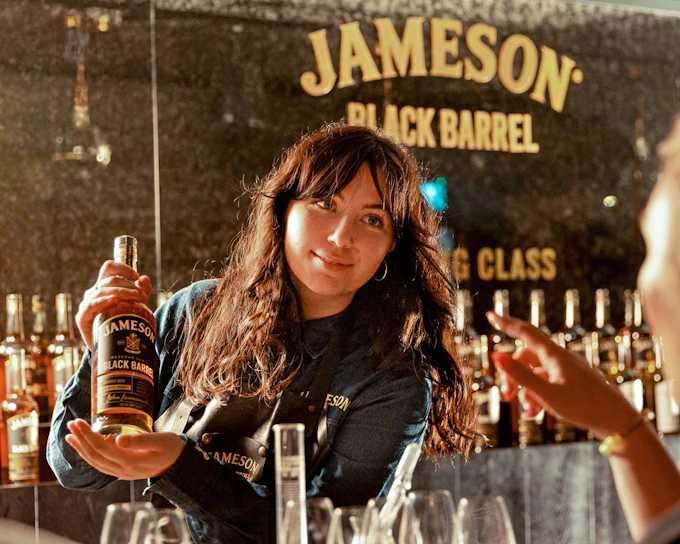 Dublin: Jameson Distillery Black Barrel Blending Masterclass with Take‑Home Bottle