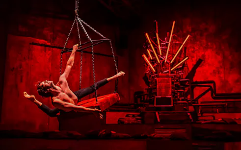 budapest: tickets für die immersive show „walk my world“ von recirquel-1