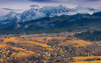 Zakopane village with Tatra Mountains backdrop on Krakow day trip.