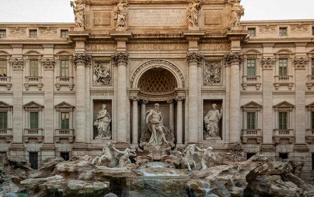 trevi fountain ticket & city walking tour-4
