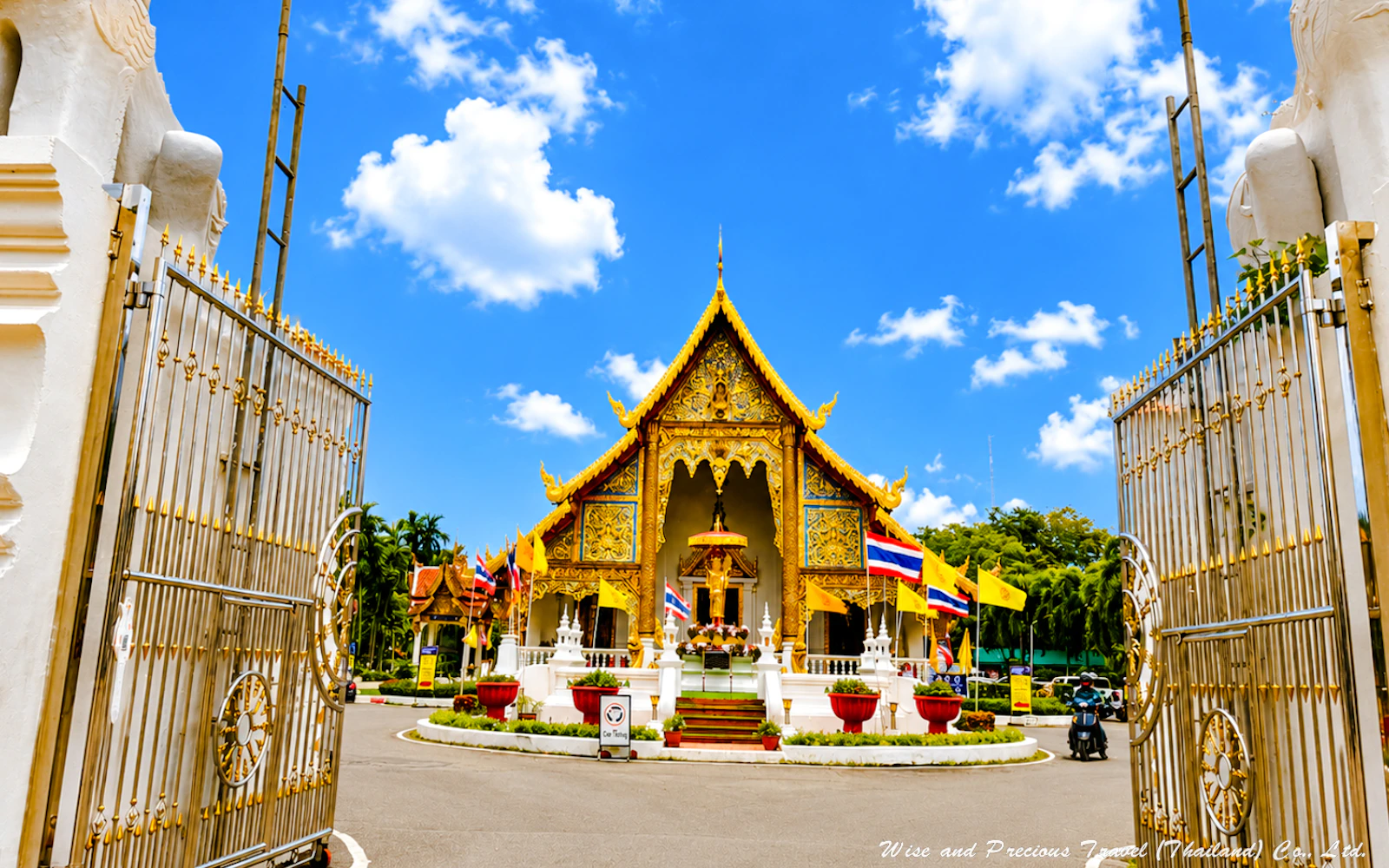Private Tuk-Tuk Tour of Chiang Mai Old City – 4 Hours