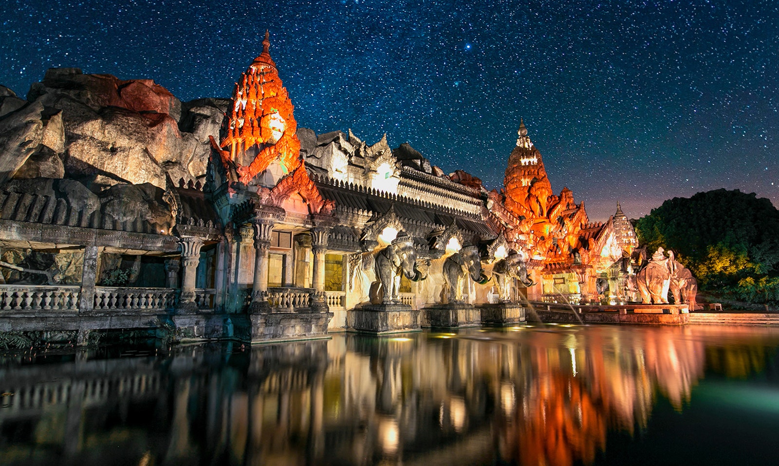 Palace Court at Phuket Fantasea