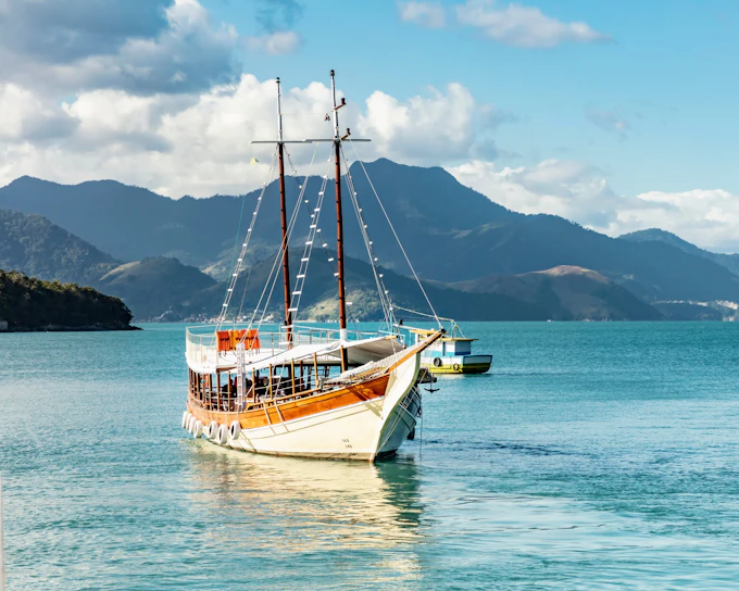From Rio: Angra dos Reis Full-Day Tour with Schooner Cruise
