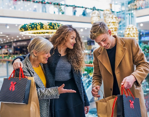 Shopping enthusiasts