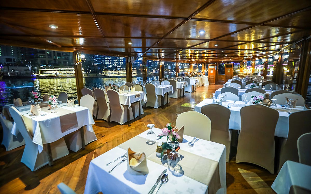 alexandra dhow cruise dinner in dubai marina with live entertainment-10 alexandra dhow cruise dinner in dubai marina with live entertainment-10