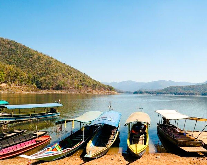 From Chiang Mai: Bua Thong Sticky Waterfalls and Mae Ngat Dam Boat Tour