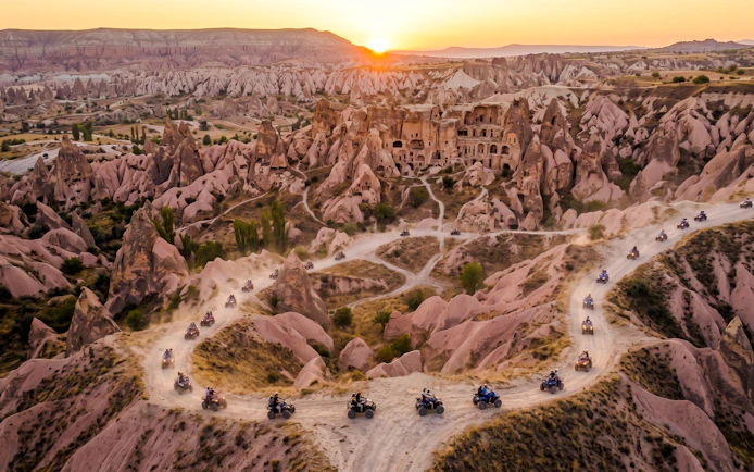 Excursion en quad au coucher du soleil en Cappadoce avec navettes de/vers l'hôtel