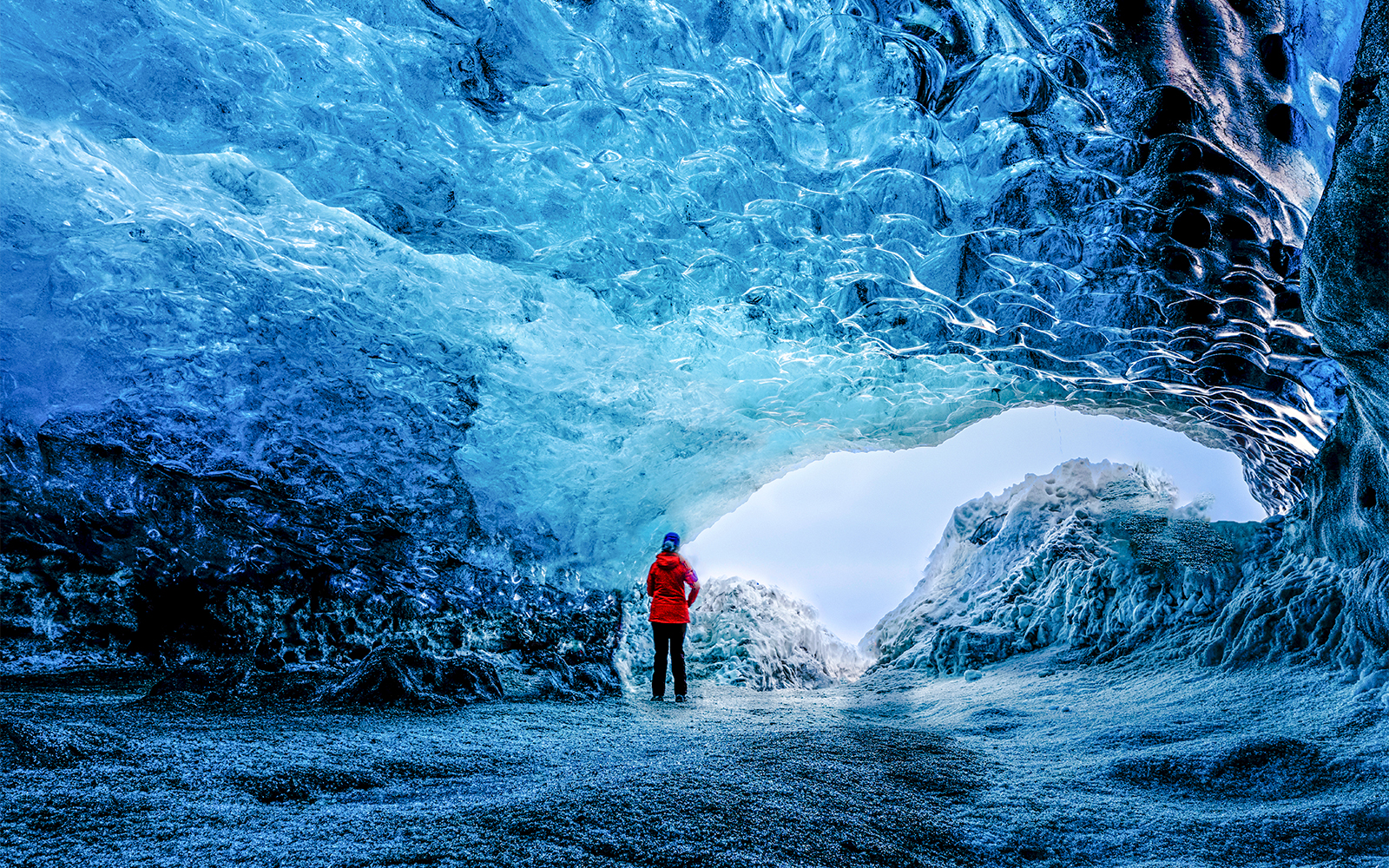 Jokulsarlon Crystal Ice Cave
