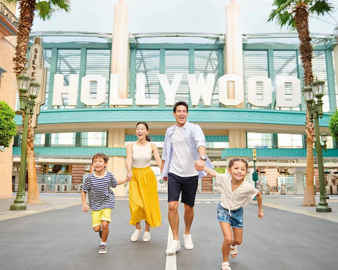 Combo: Universal Studios Singapore + Singapore Oceanarium + Adventure Cove Waterpark Tickets