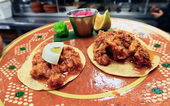 Puerto Morelos: Beachside Tacos & Town Tour with Tequila Tasting