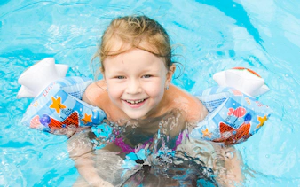 premium 10 minutes dolphin swimming experience - hurghada-9