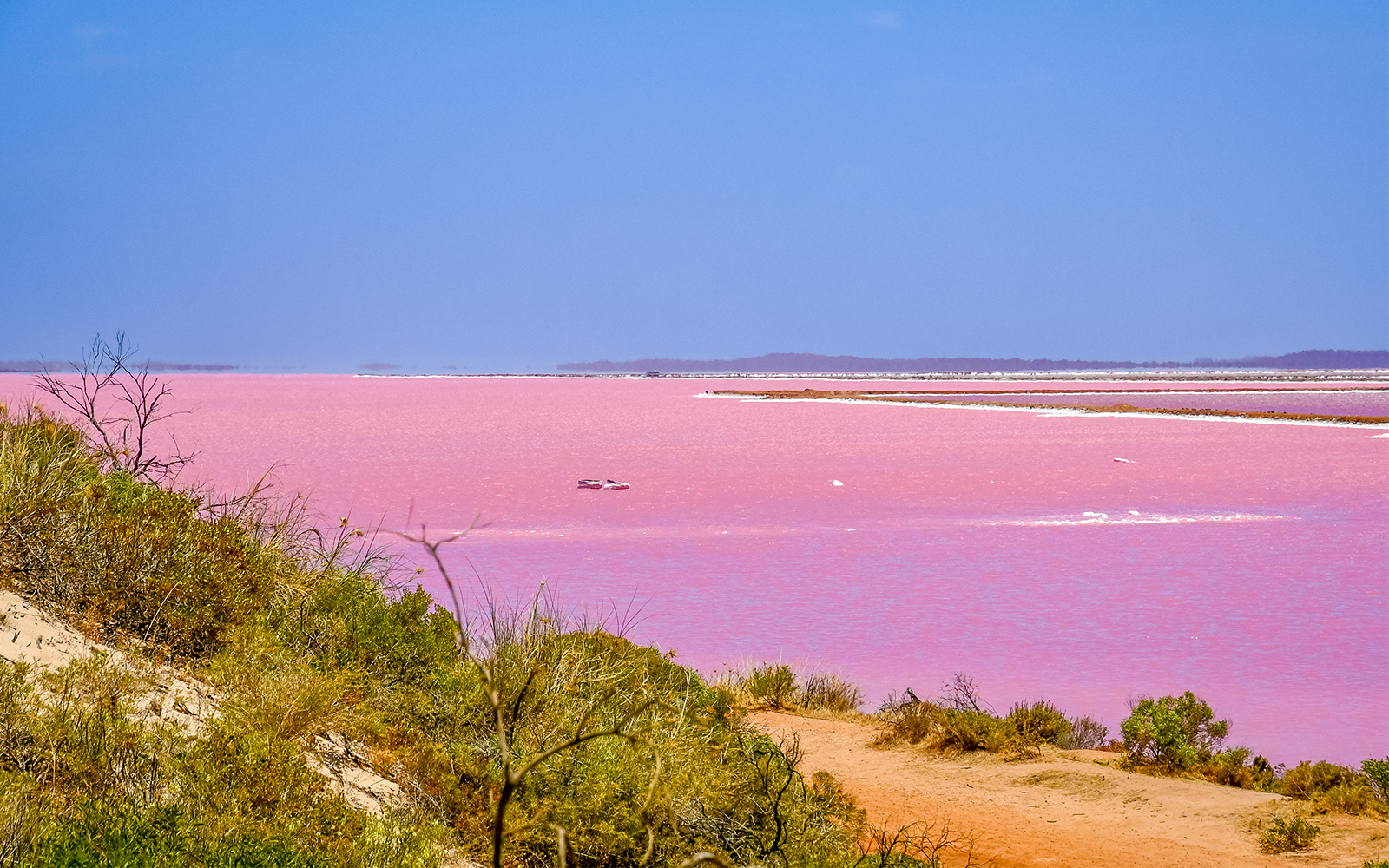 Lake Hillier - Western Australia