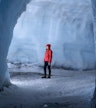 Jaskinia lodowa na lodowcu Langjokull